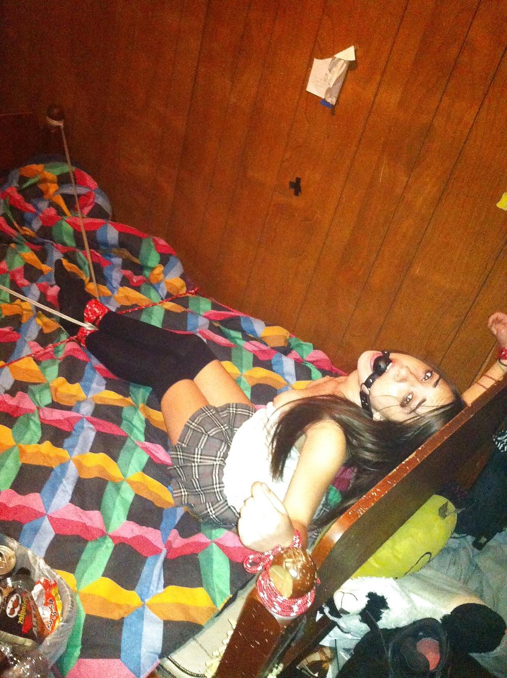 20P Amateur teen & milf mix 2