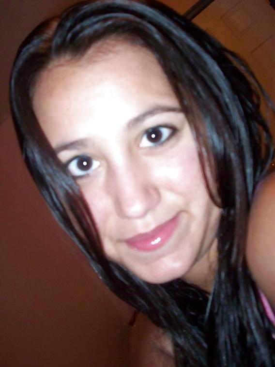 25P Pretty Amateur Teen Nadia