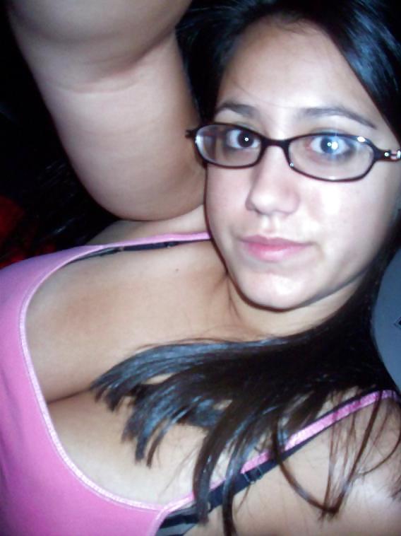 25P Pretty Amateur Teen Nadia
