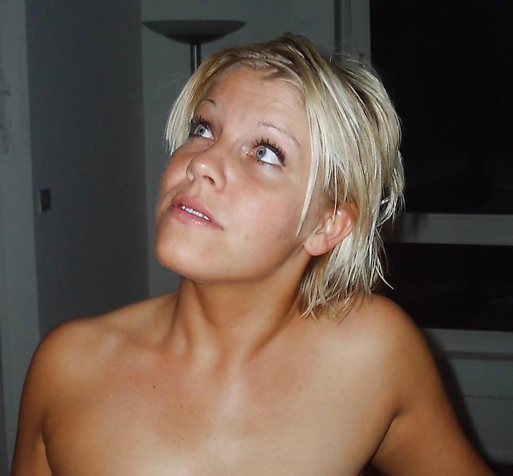 9P Pretty Amateur Teen Heidi