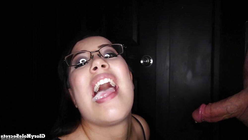 25P Gloryhole Secrets Mia HD photos 1