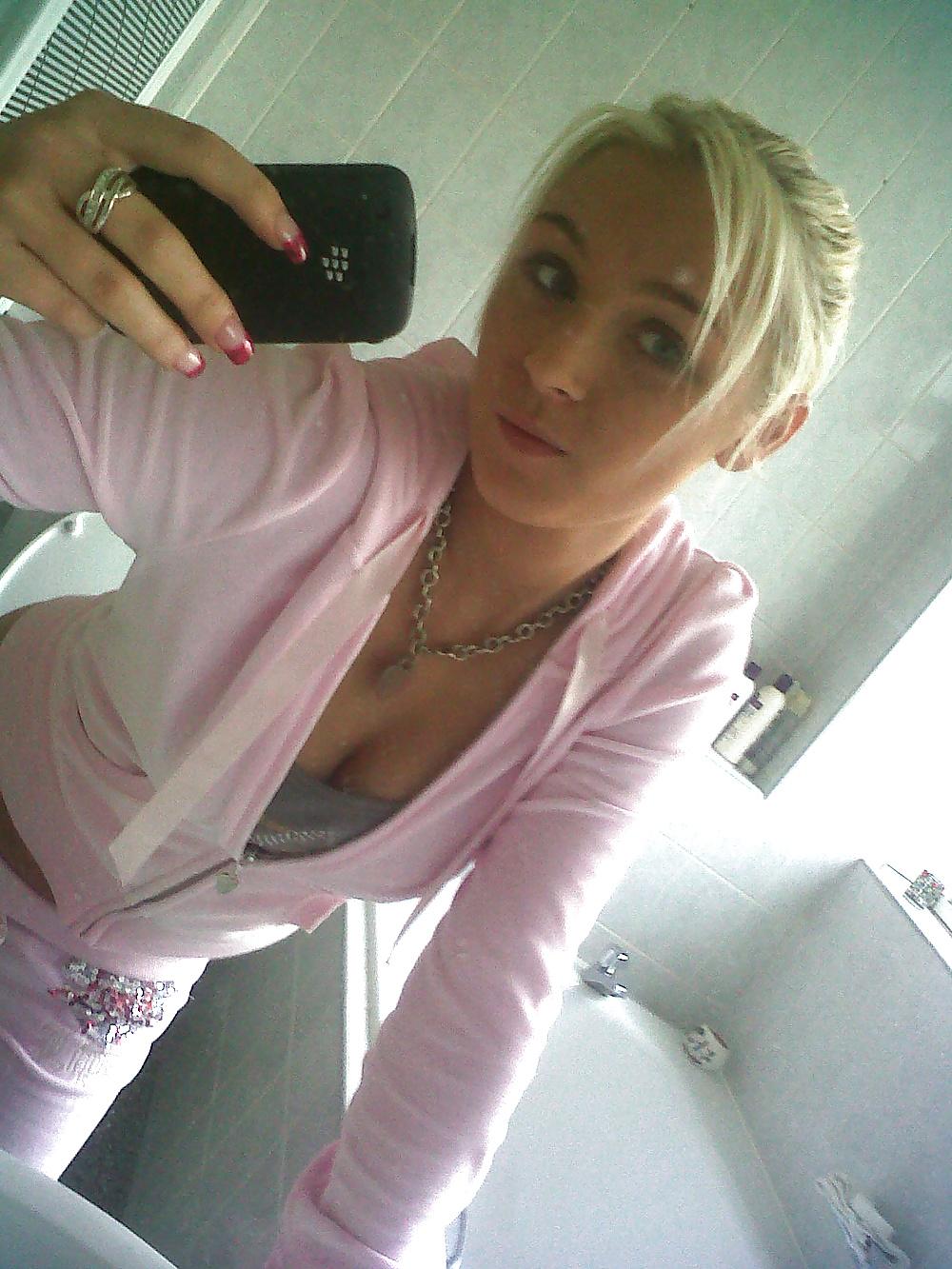 25P Amateur couple pic