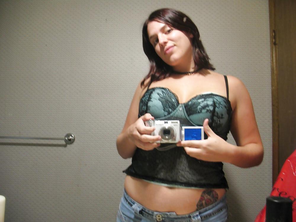 25P Pretty Amateur Teen Carole 5