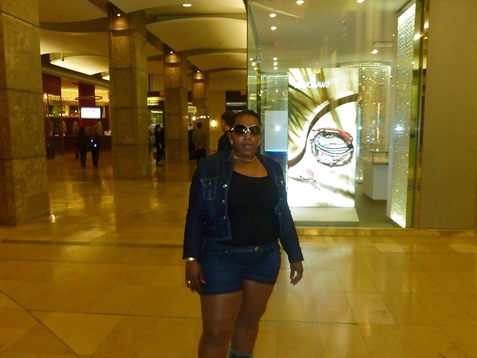 25P Fat Ebony Whore