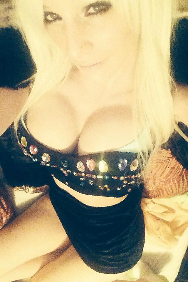 25P Amateur beautiful shemale