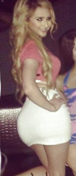 25P Amateur beautiful shemale