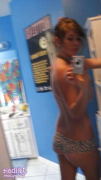 4P Selfshot girl with huge tits