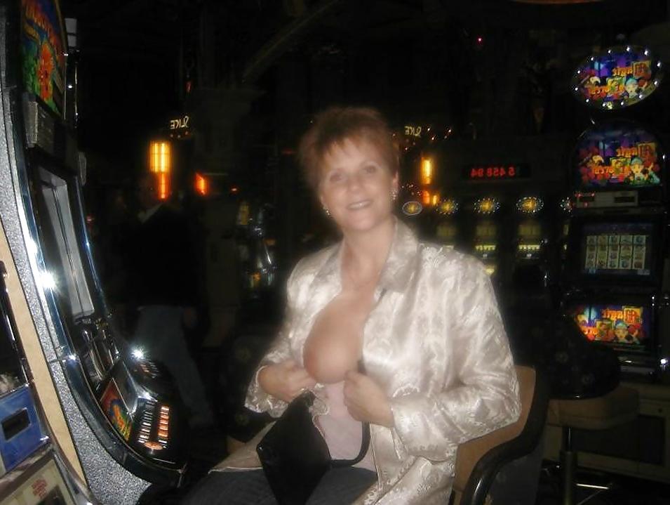 25P Loosest Slots in Vegas!