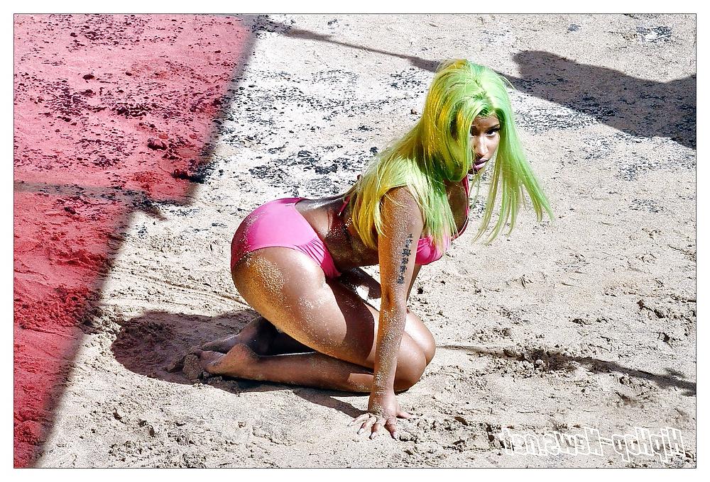 18P Nicki Minaj - Hot Ebony Slut for a really hard Fuck 