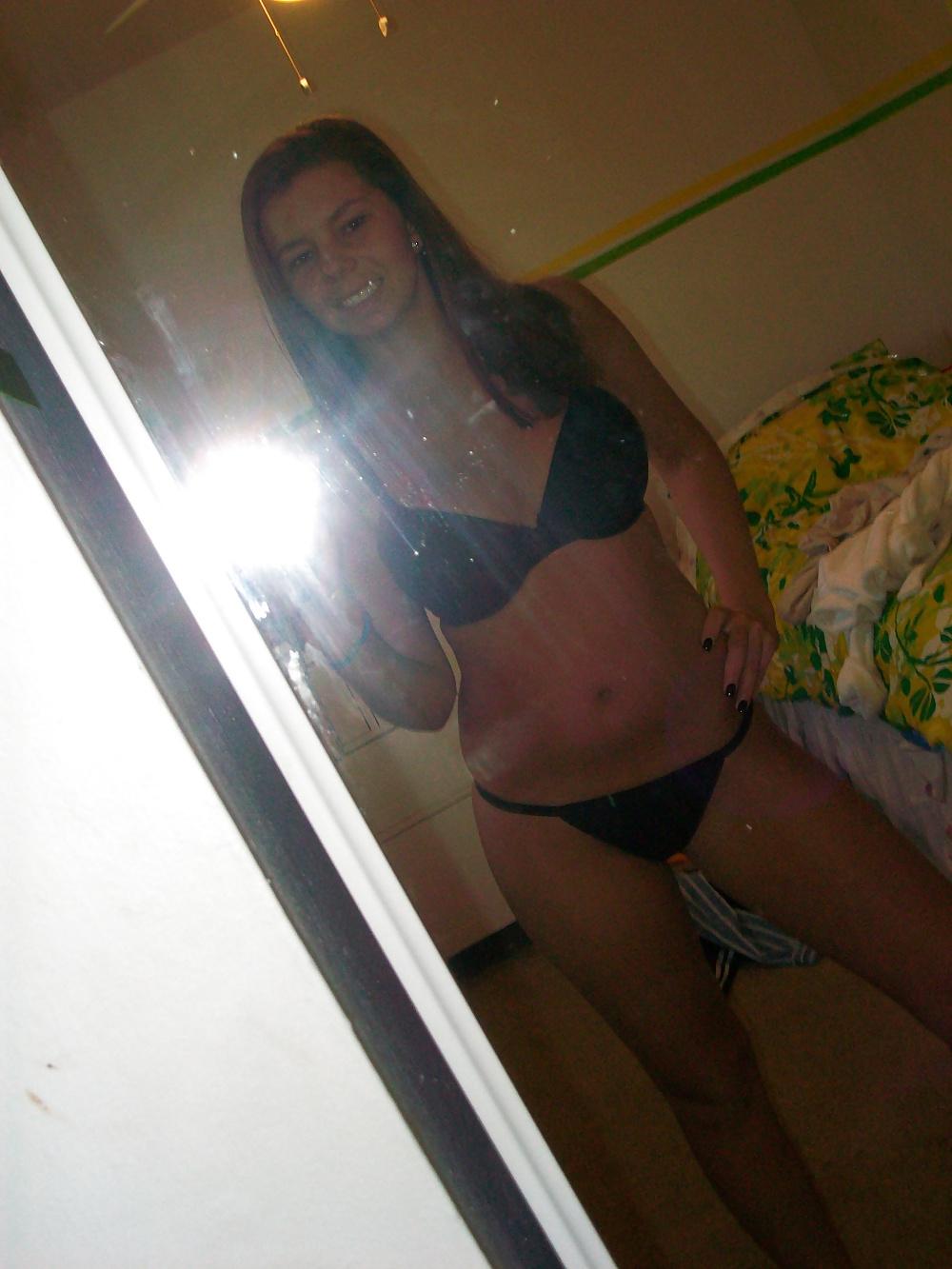 8P Exposed amateur teen