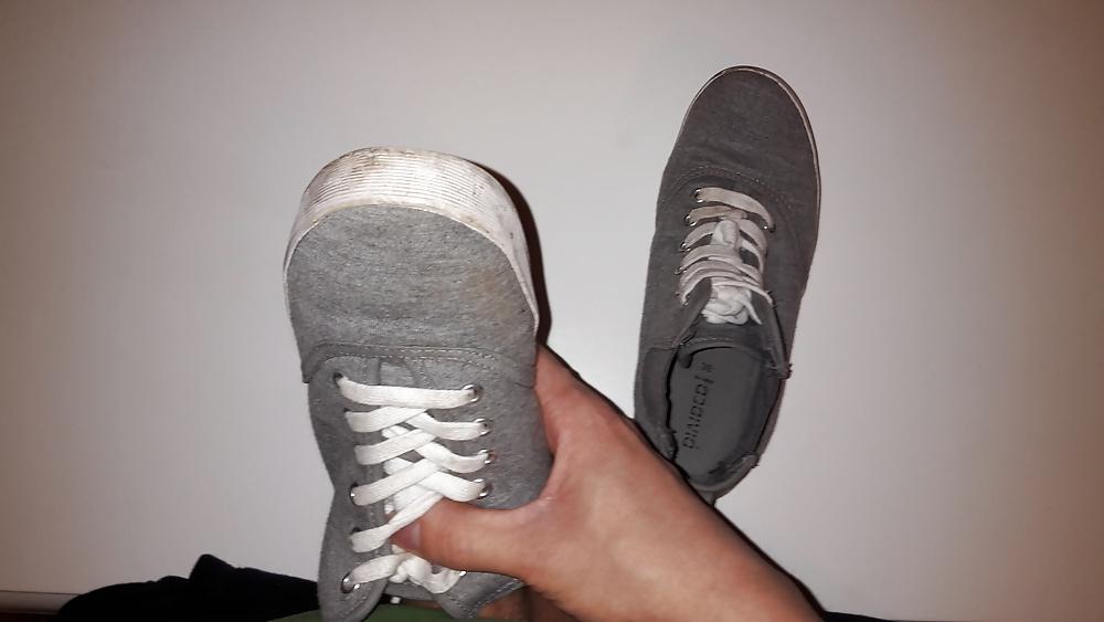25P Ein paar Schuche der Freundin