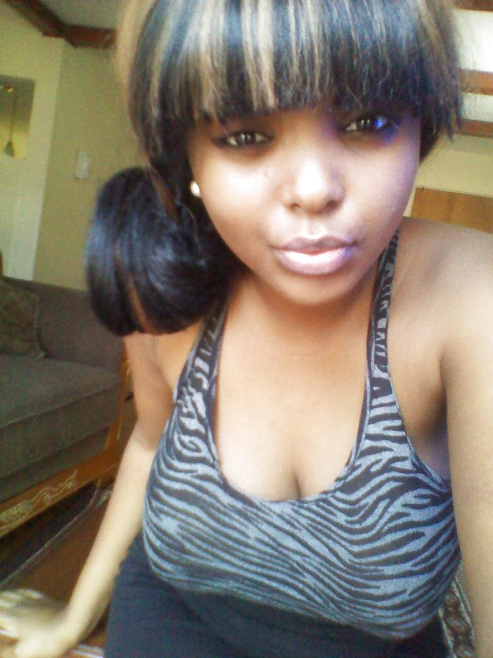 23P Hot Ebony Teen Selfies