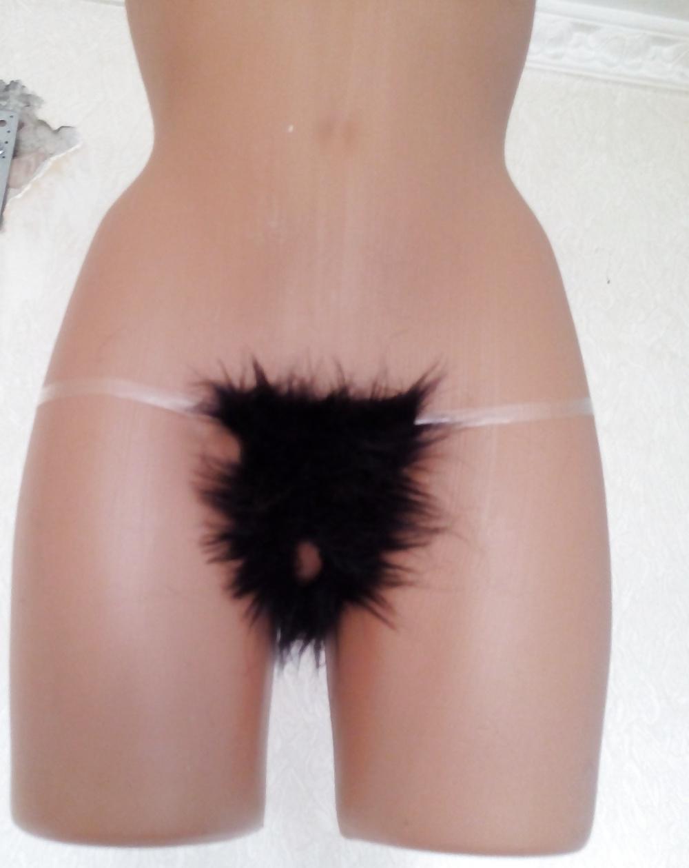 16P Hairy pussy-Wig.Panties with hole.