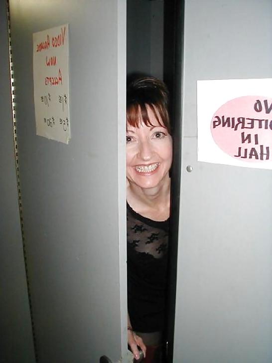 25P GLORY HOLE