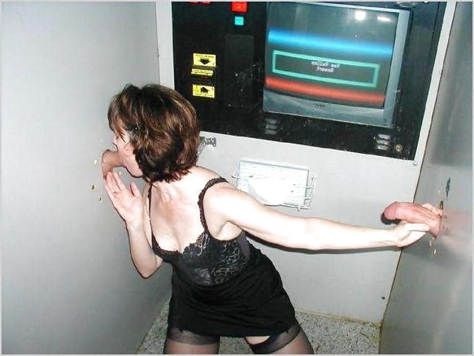 25P GLORY HOLE
