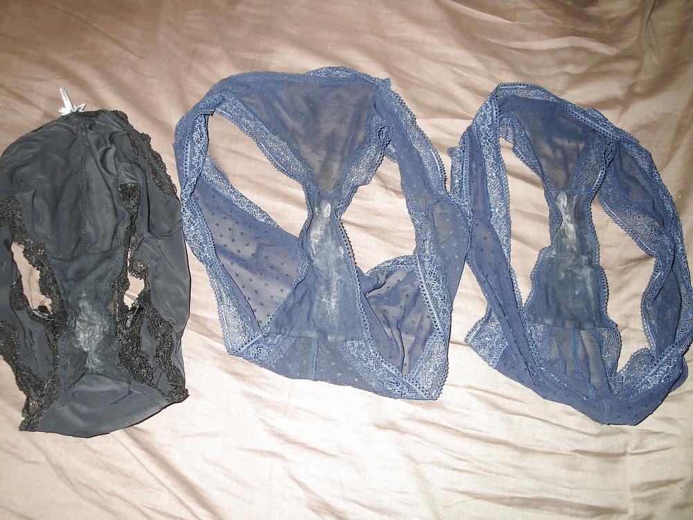 20P Friend's Dirty Panties