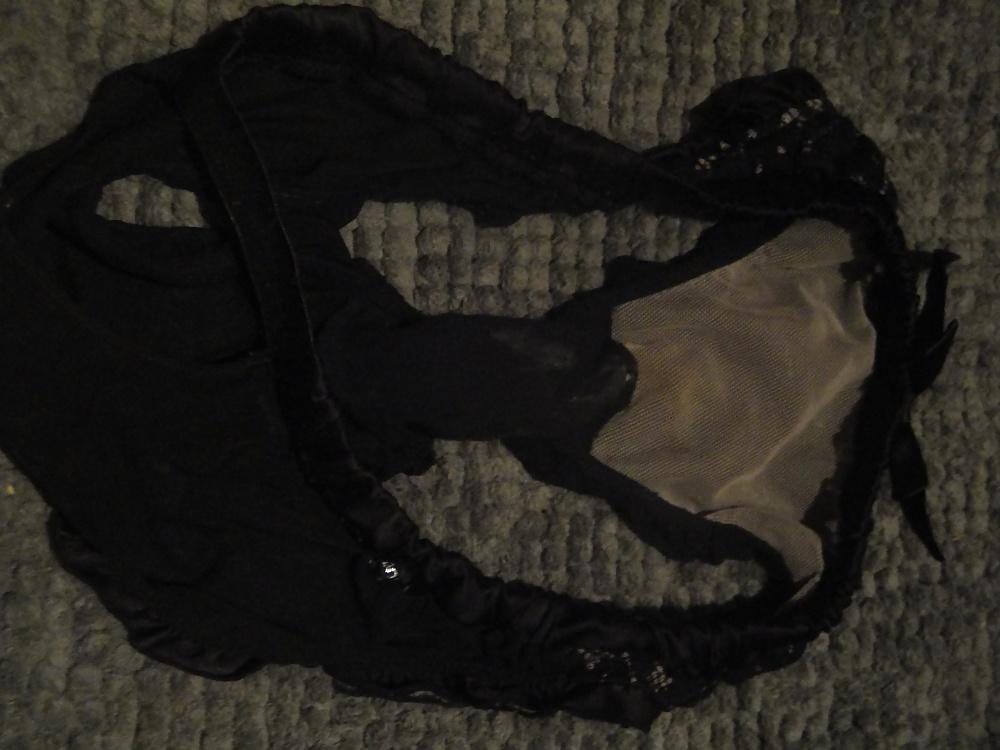 20P Friend's Dirty Panties