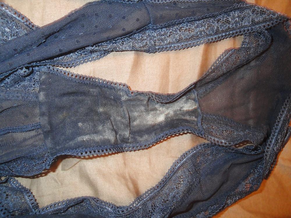 20P Friend's Dirty Panties