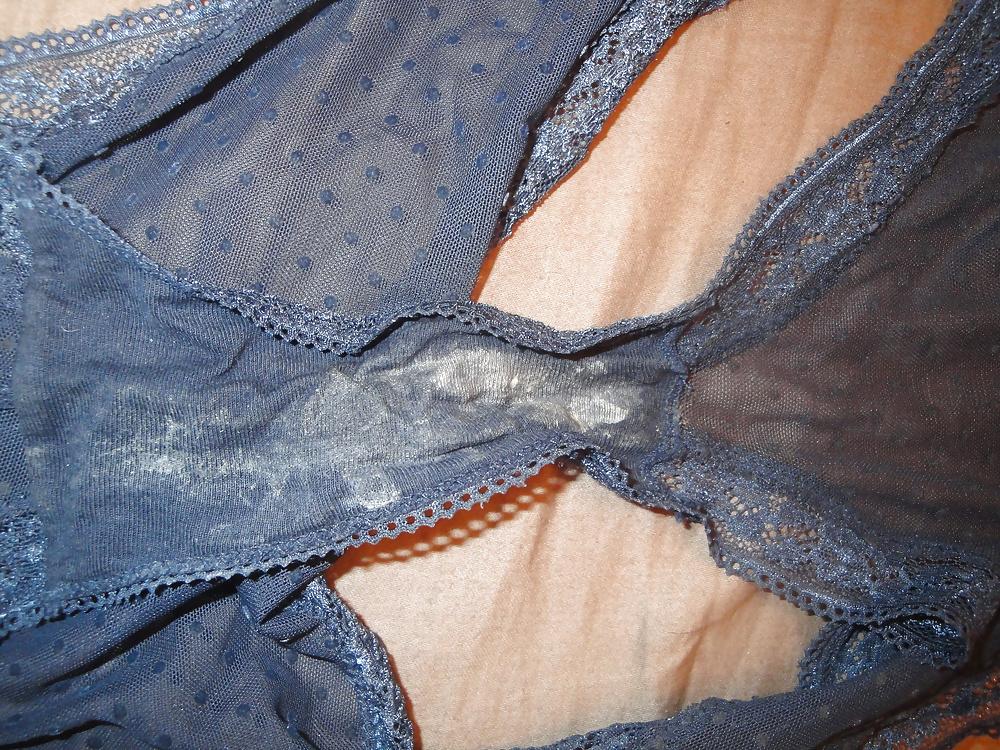20P Friend's Dirty Panties