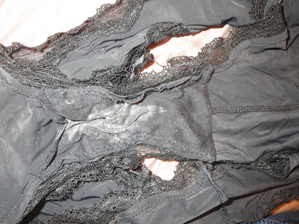 20P Friend's Dirty Panties
