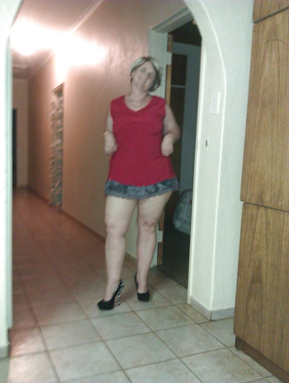 7P Wife going out with friend