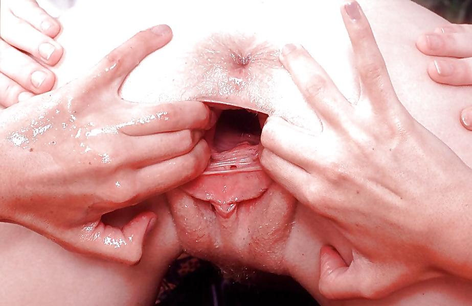25P Gaping Pussy and Asses (1)