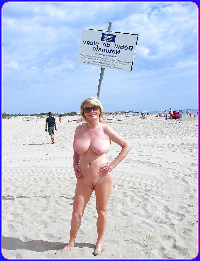 24P Hot Amateur MILF Di.