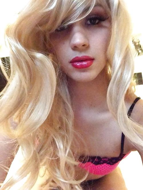 25P Sexy Shemale & Tranny Crossdresser