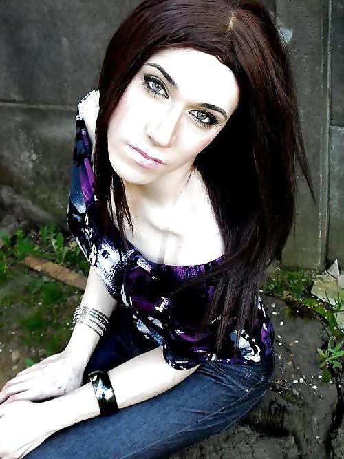 25P Sexy Shemale & Tranny Crossdresser
