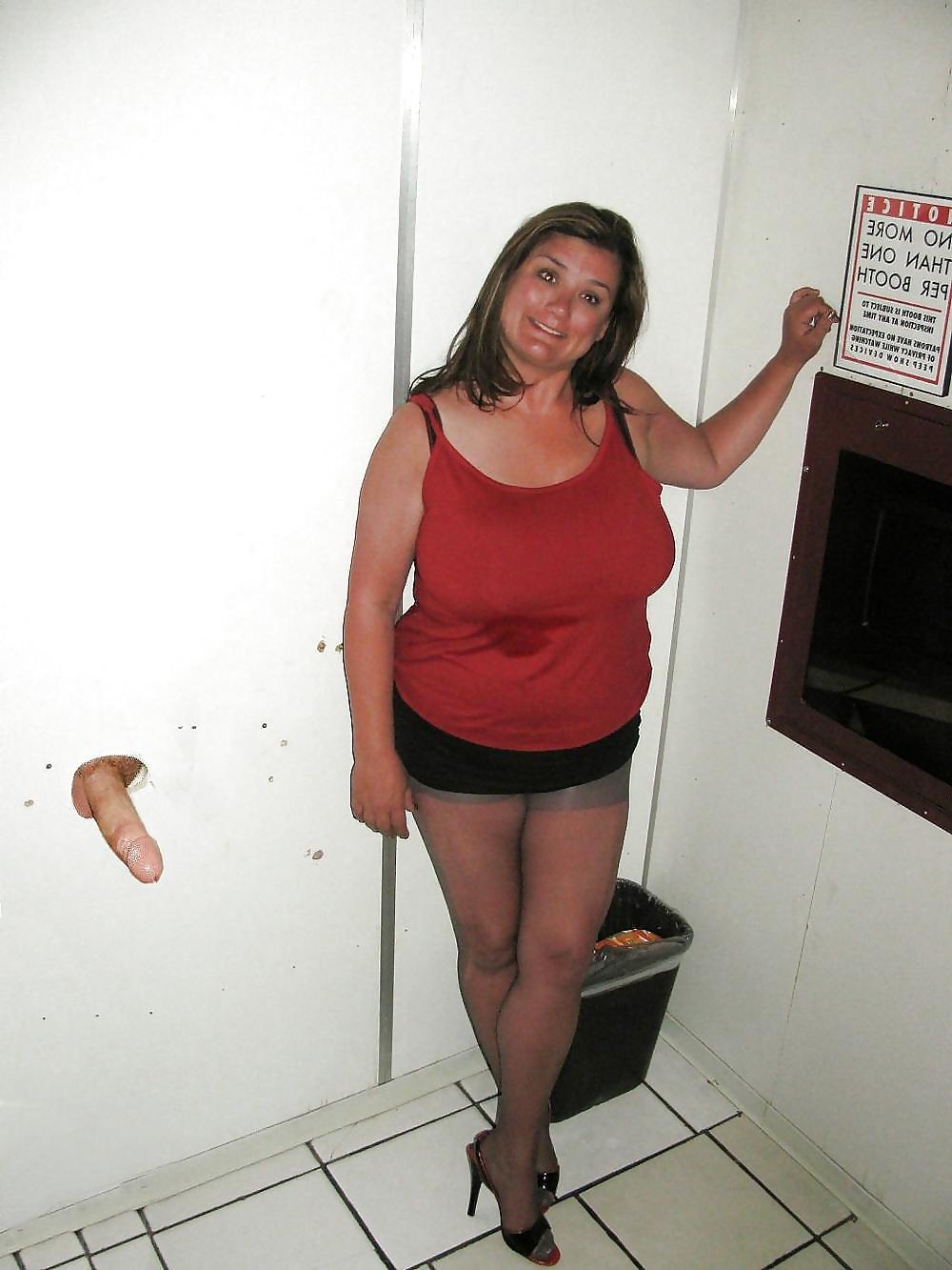 25P Gloryhole Sluts