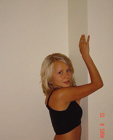 25P Real Hot Amateur Teen Bitches! pt 2