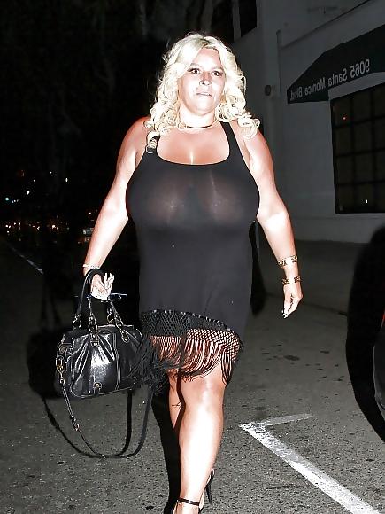 25P Best celeb nips and nudes