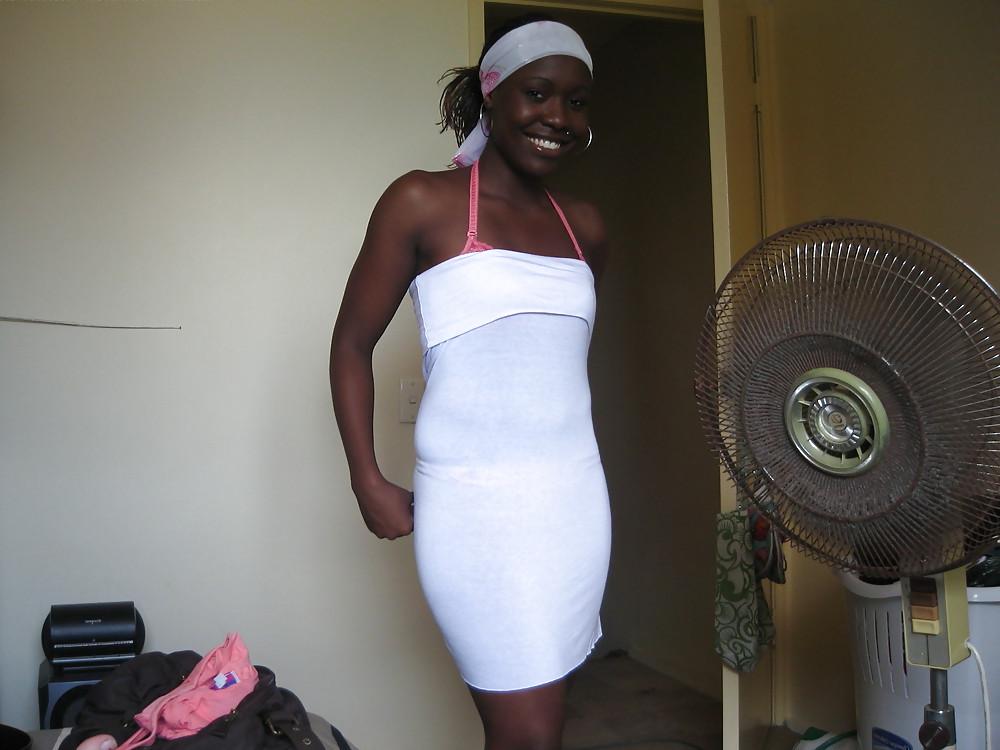 10P Nice Ebony Teen
