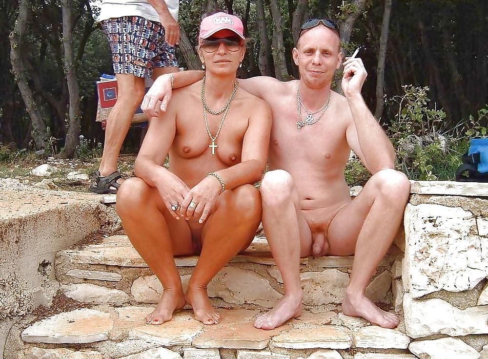 24P Hot couple 001.