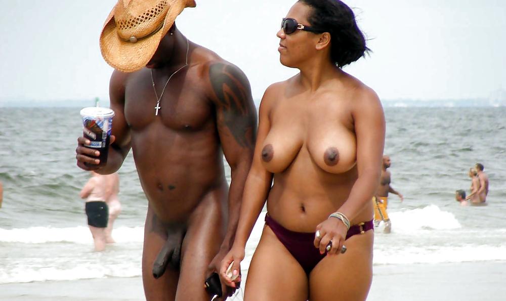 24P Hot couple 001.