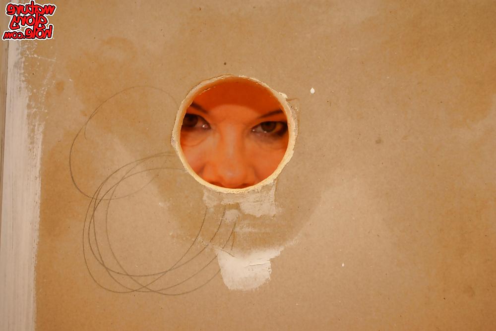 25P Glory hole cumshots