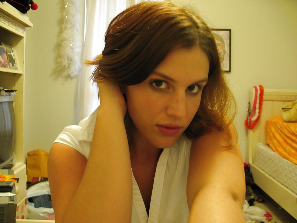 25P Pretty Amateur Teen Carole 4