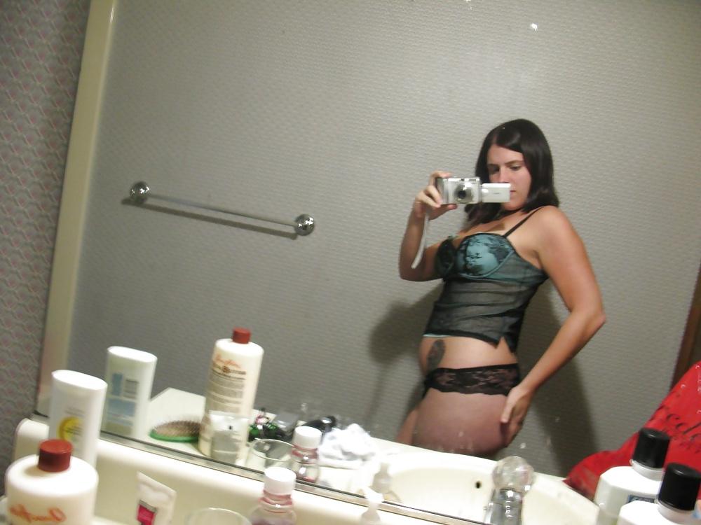 25P Pretty Amateur Teen Carole 3