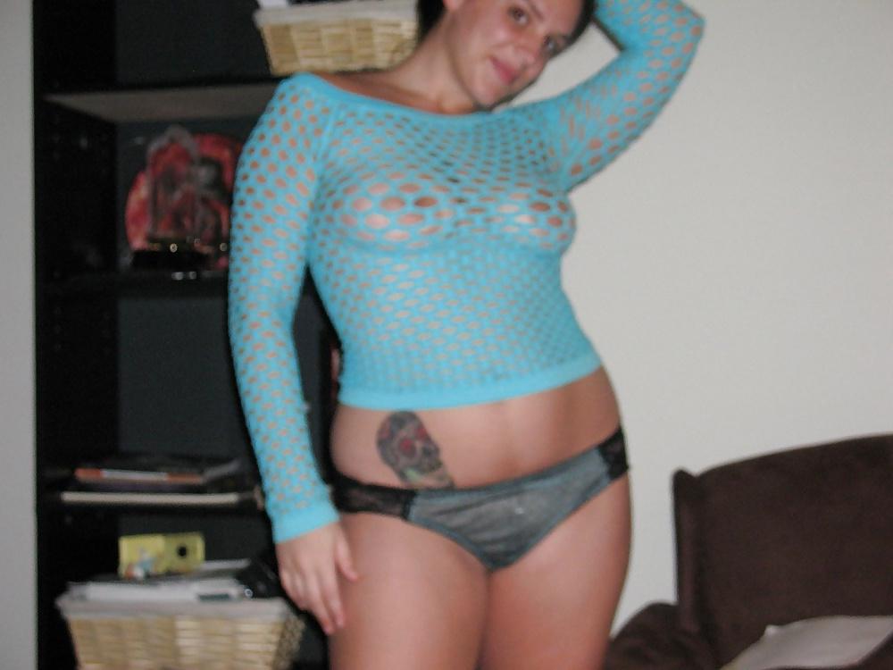 25P Pretty Amateur Teen Carole 3