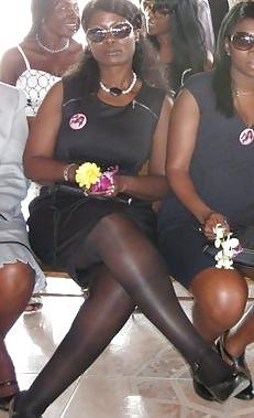 25P Ebony Stockings