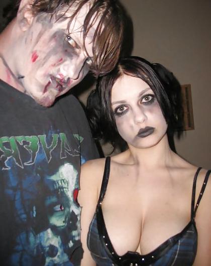 13P Gothic Couple Fucking