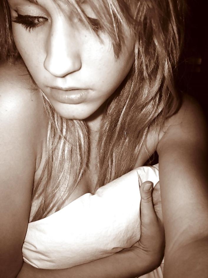 25P Pretty Amateur Teen Lindsay