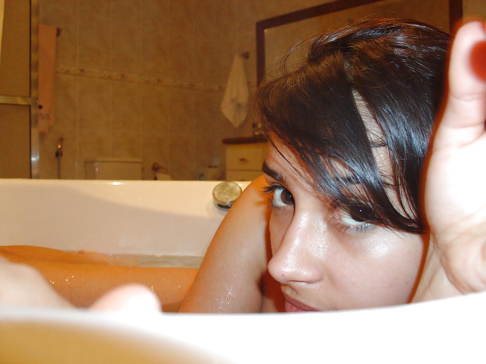 22P Amateur brunette teen