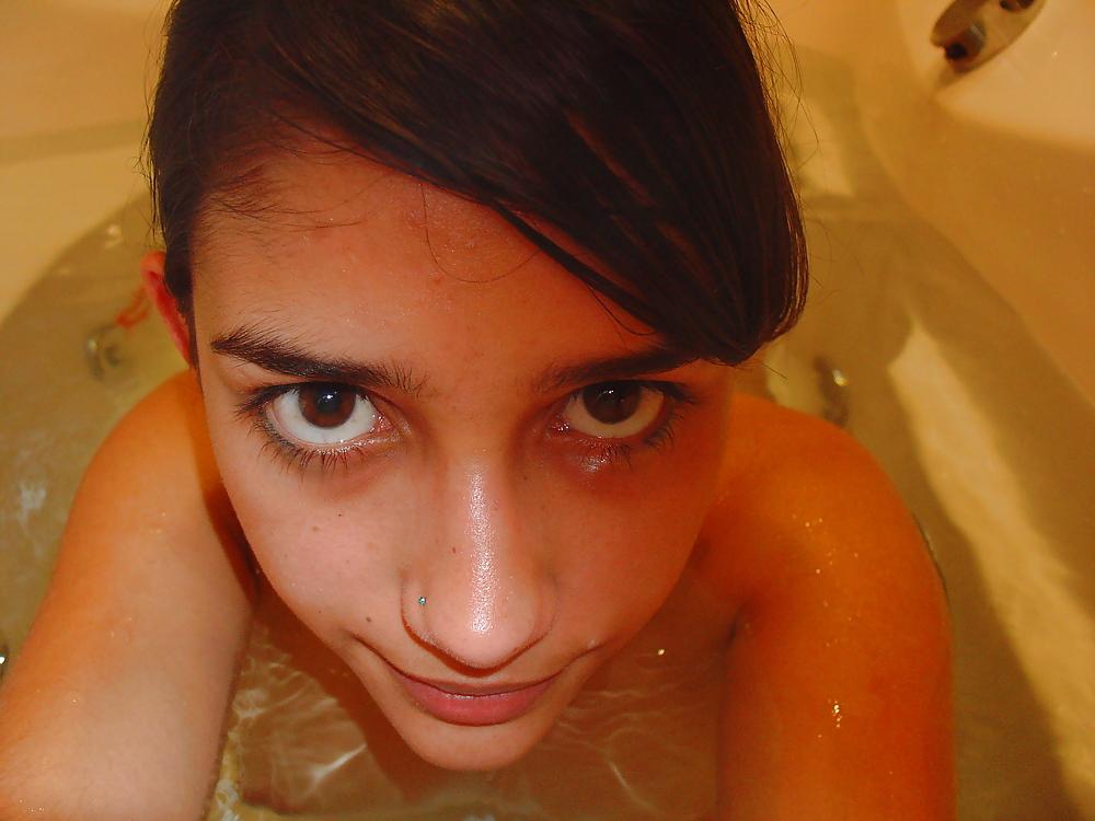 22P Amateur brunette teen