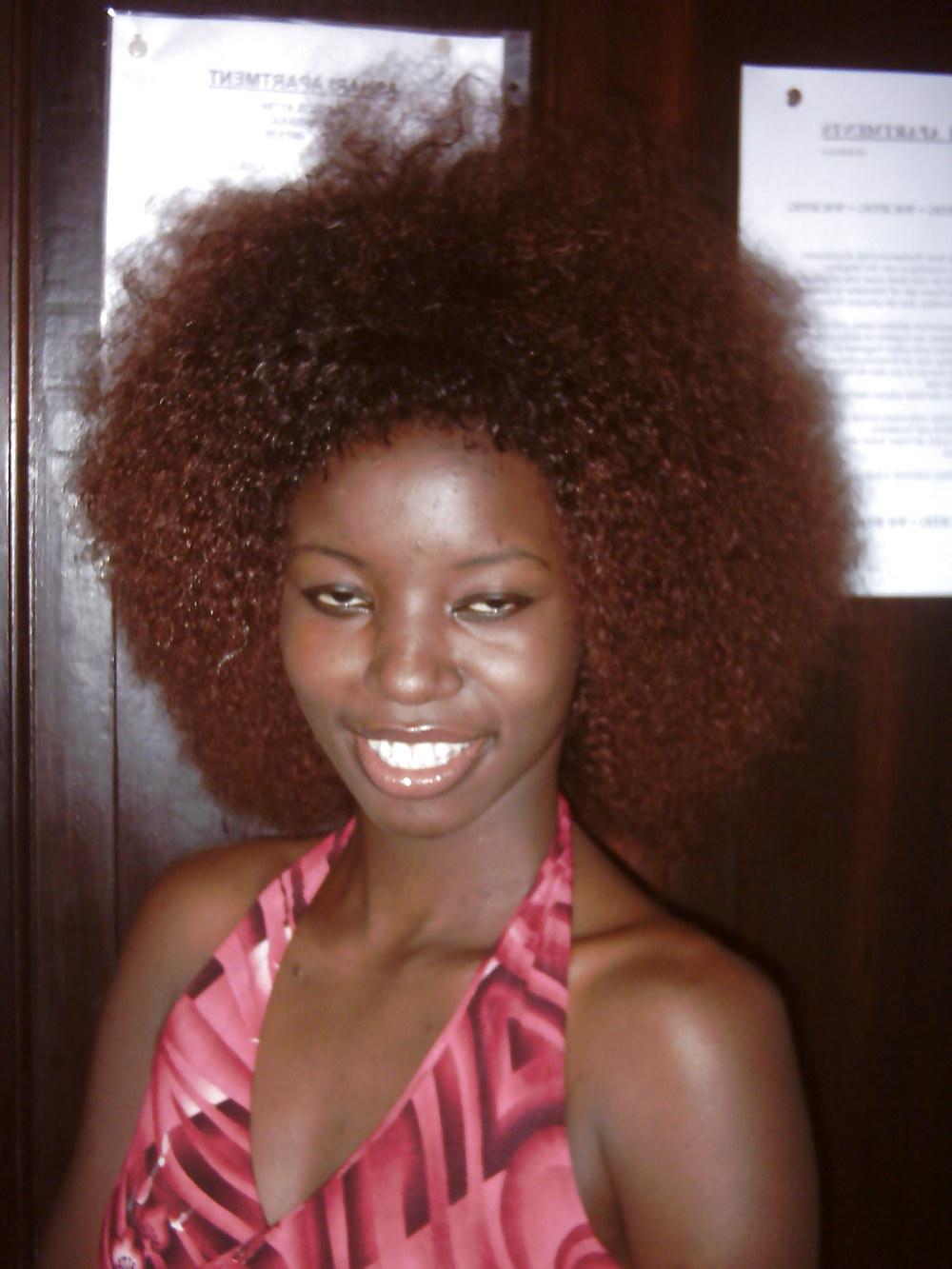 25P Pretty Amateur Ebony SelfShot 5