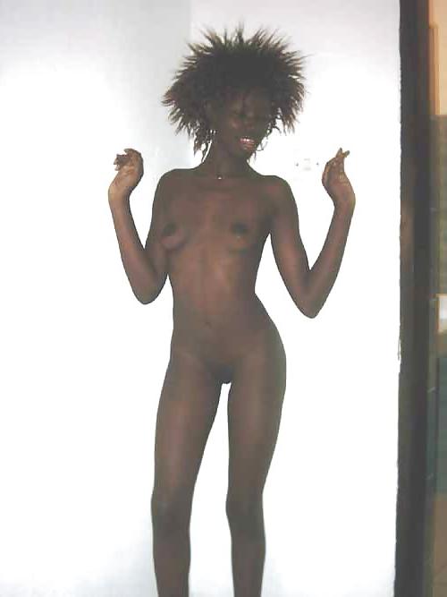 25P Pretty Amateur Ebony SelfShot 5