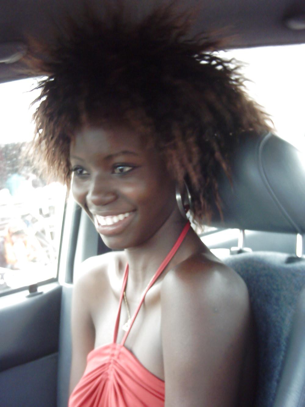 25P Pretty Amateur Ebony SelfShot 5