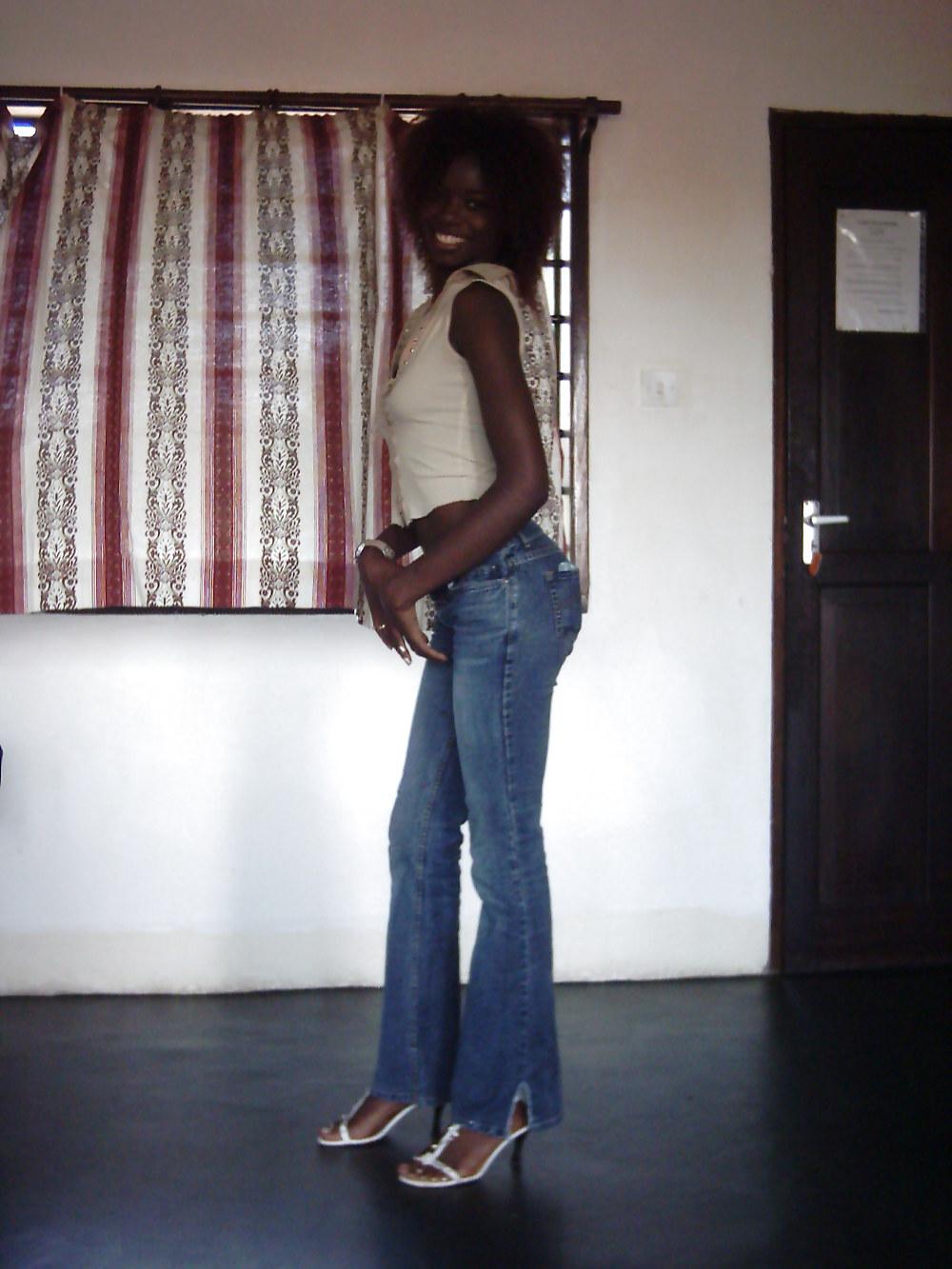25P Pretty Amateur Ebony SelfShot 5