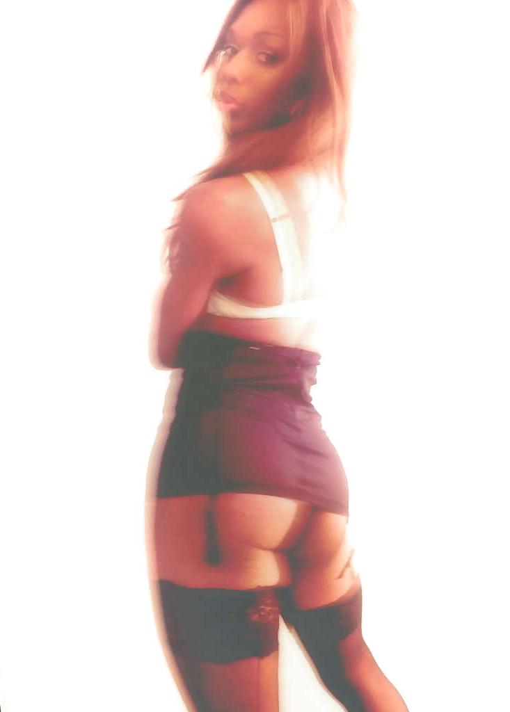 10P Amateur Shemale and escorte from Montreal