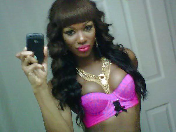 10P Amateur Shemale and escorte from Montreal
